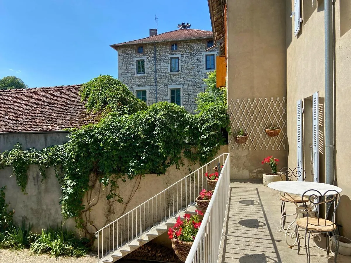 Maison D'Hotes Et Gite De Charme Avec Piscine, La Lhuiseraie Lhuis