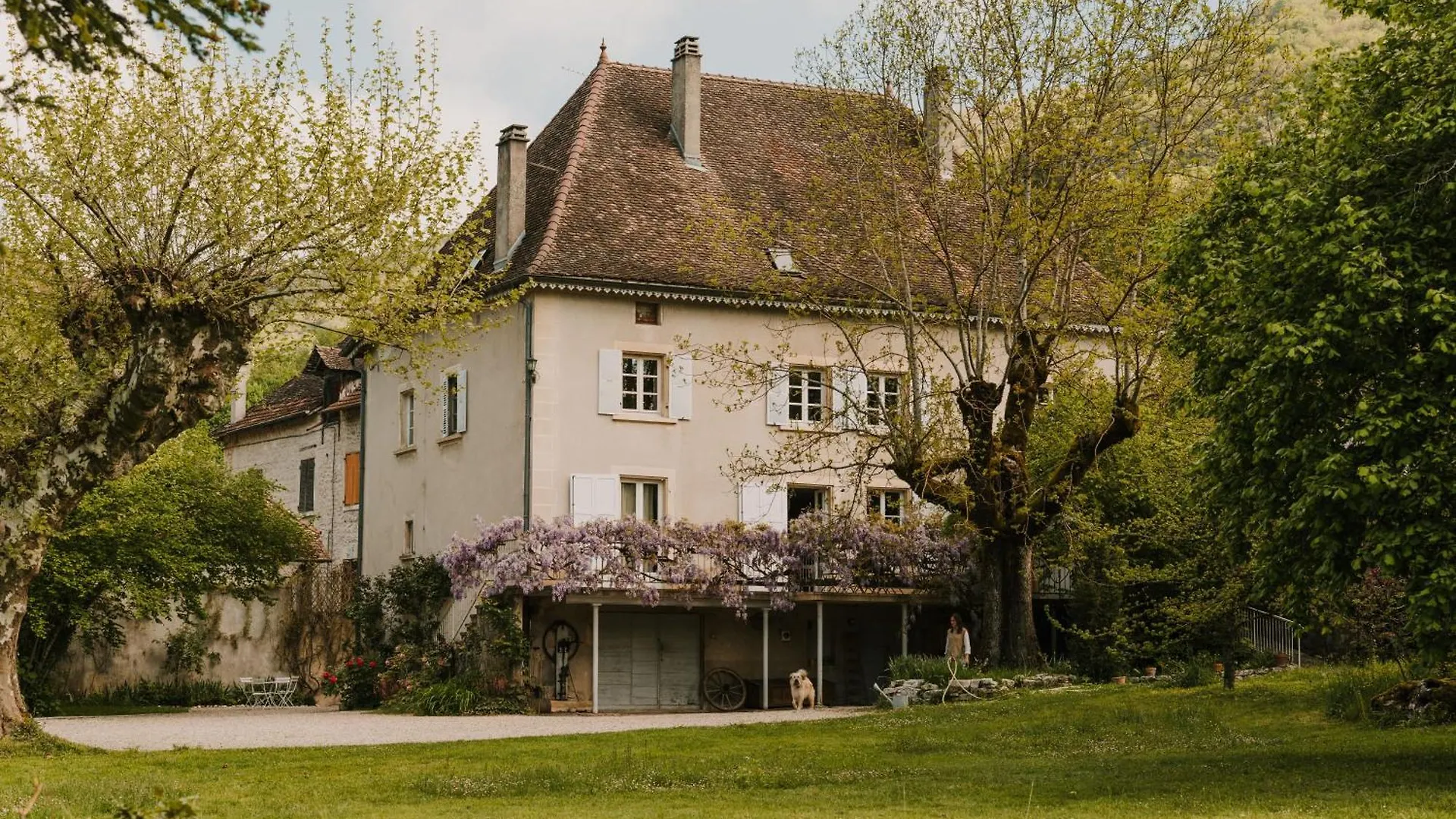 Maison D'Hotes Et Gite De Charme Avec Piscine, La Lhuiseraie