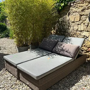 Un Petit Coin De Paradis Avec Piscine Et Parking Couette-café Villeneuve-lès-Avignon