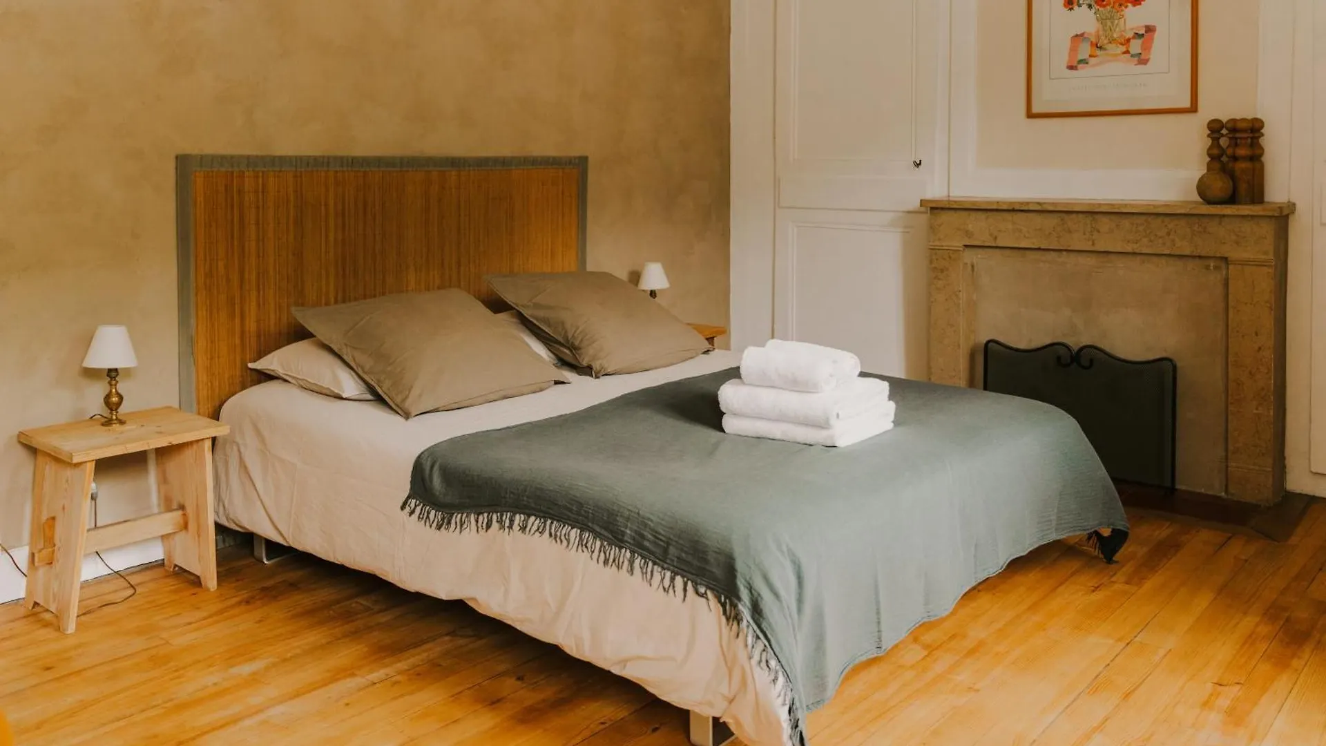 Maison D'Hotes Et Gite De Charme Avec Piscine, La Lhuiseraie 0*, Lhuis France
