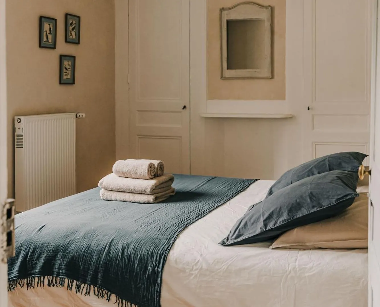 Maison d'hôtes Maison D'Hotes Et Gite De Charme Avec Piscine, La Lhuiseraie France